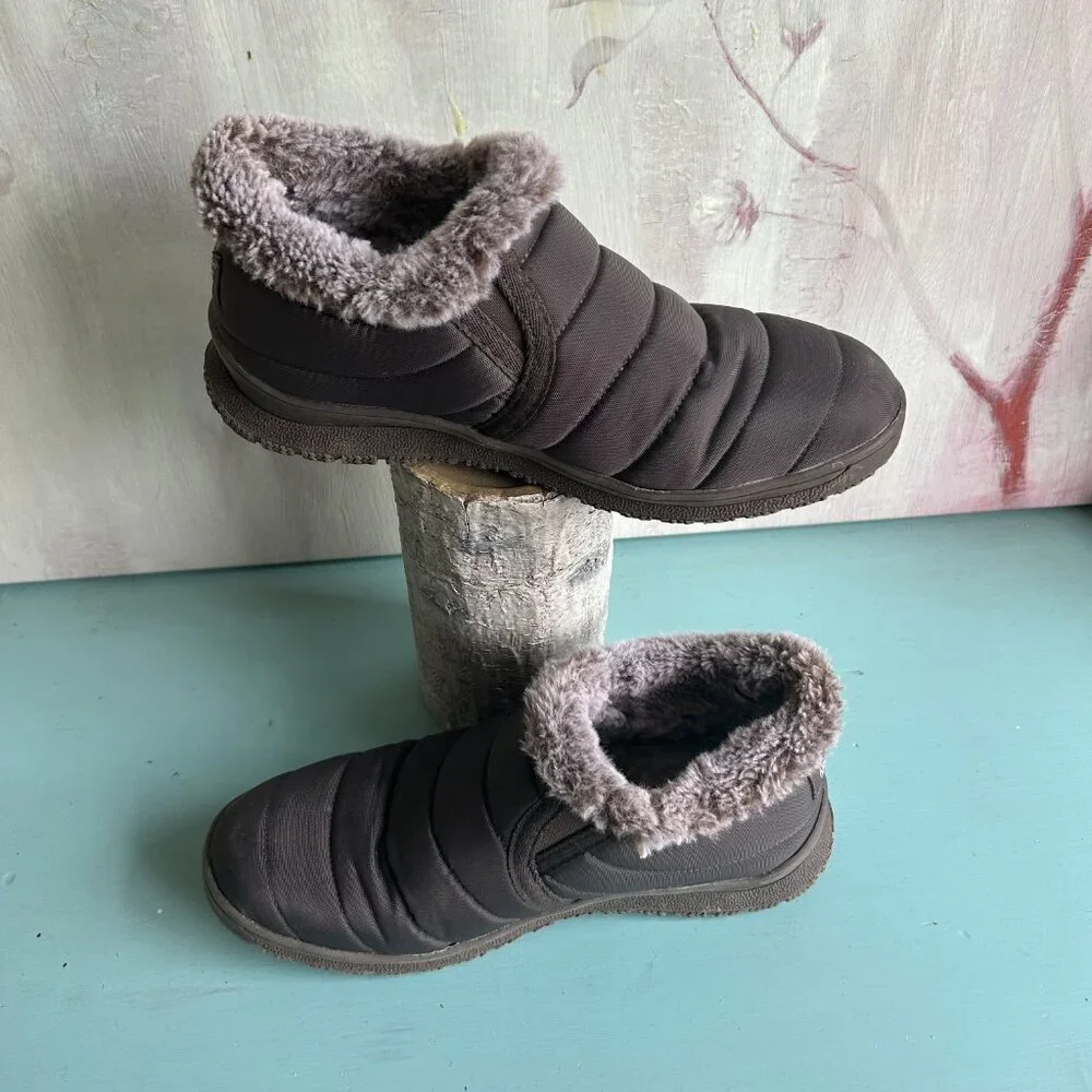 Minnetonka Timpson Tulsa Slip-On Snowshoes Low Tops Women's Size 9 Fur Lined